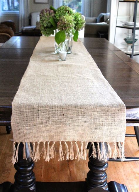 Diy Table Runner No Sew Diy No Sew Table Runner Christmas For The Home With This Diy