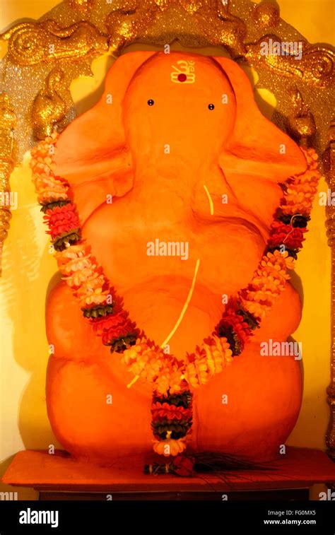 Replica Idol Shree Mahaganapati Ranjangaon Ashtavinayaka Lord Ganesh