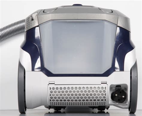 Обзор и тестирование моющего пылесоса Thomas Twin XT: чистит, моет и ...