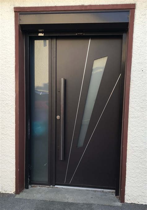 Porte d entrée Kline Aluminium Sur mesure CDM 09 19 Adomia