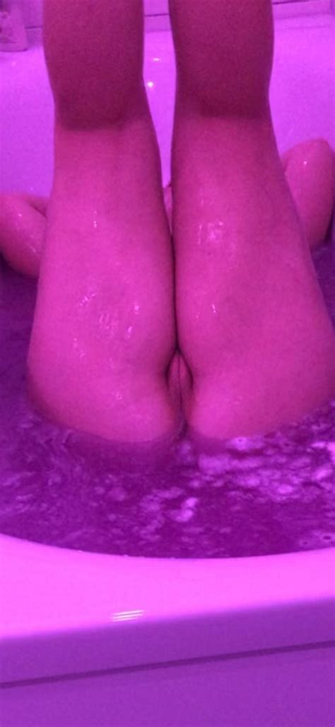 Enjoy My Cameltoe Pussy Scrolller