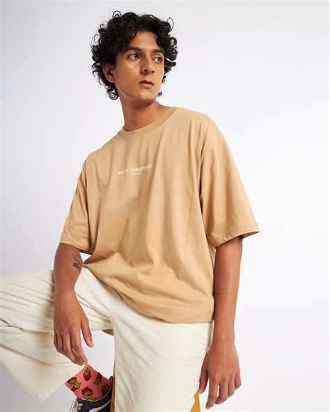 Buy Men S Beige Typography Oversized T Shirt Online At Bewakoof