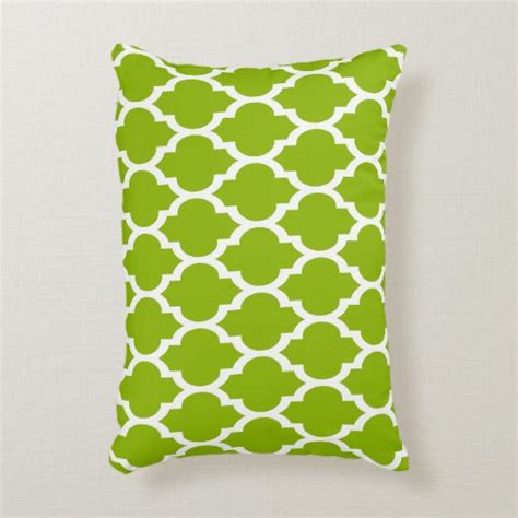 Apple Green White Moroccan Quatrefoil Pattern 4 Decorative Pillow Zazzle