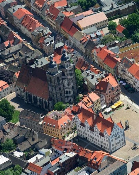 Lutherstadt Wittenberg Von Oben Marktplatz Mit Dem Alten Rathaus Und