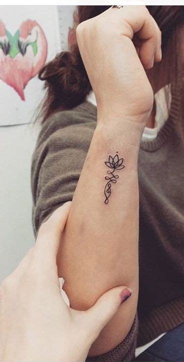 Ideias De Tattoos Flor De L Tus Tatuagem De Unalome Tatuagens