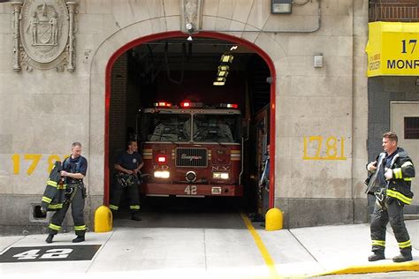 E042 Fdny Firehouse Engine 42 Mount Hope Bronx New York City