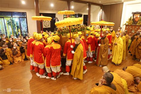 Photos Memorial Ceremony Photos From Hue Vietnam 🙏 Phật Pháp Nhiệm Màu