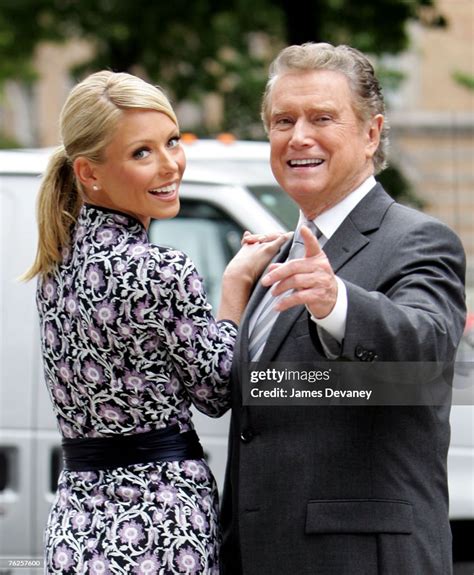 Kelly Ripa and Regis Philbin News Photo - Getty Images