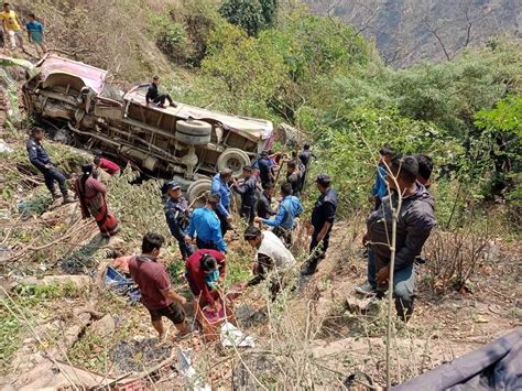 पाल्पामा बस दुर्घटना १ जनाको मृत्यु ३८ जना घाइते नेपाल टेलिभिजन