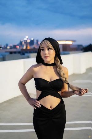 Cosplay Of Ros From Blackpink At The Lacma Gala