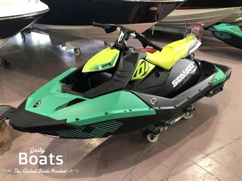 2019 Sea Doo Spark 3 Up Trixx à Vendre Voir Le Prix Les Photos Et
