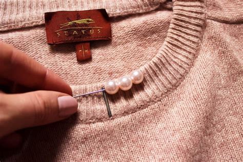 Diy Customiser Un Pull Plus Diy Sweater Sweater Refashion Beaded