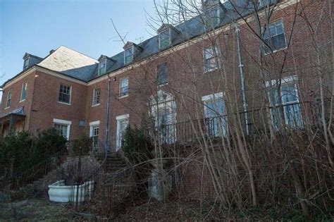 An Abandoned Farmhouse On Long Island Sat Untouched For Forty Years