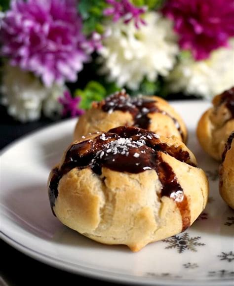 Easy Cream Puffs Recipe - My Gorgeous Recipes