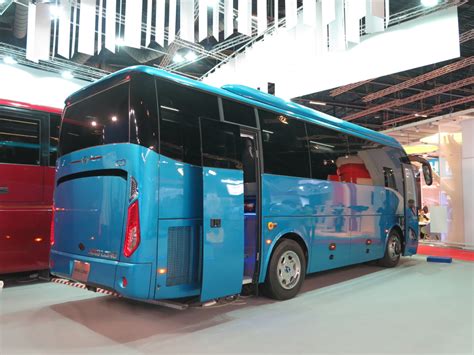 Новейшие автобусы King Long на выставке Busworld Europe – Автоцентр.ua