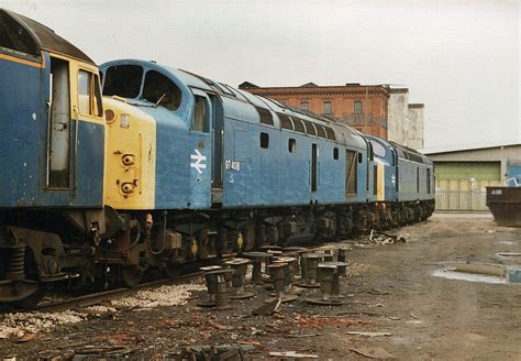 Scrap Locomotives Two Abandoned Class 40 Diesel Locomotive Flickr