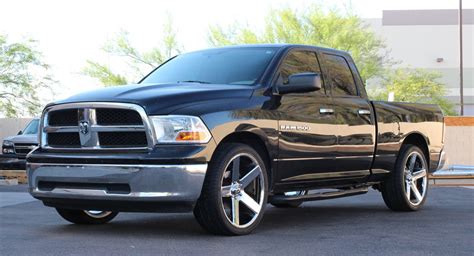 Dodge Ram 1500 Wheels | Custom Rim and Tire Packages