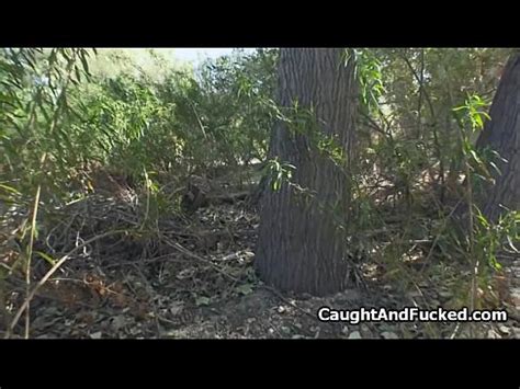 Atrapada Follando Con Una Vela En El Bosque XVIDEOS