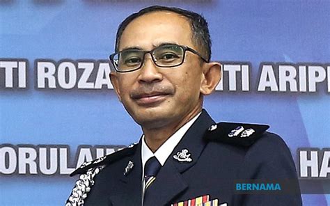 Bernama Polis Tahan Sembilan Lelaki Disyaki Merompak Dengan Menyamar