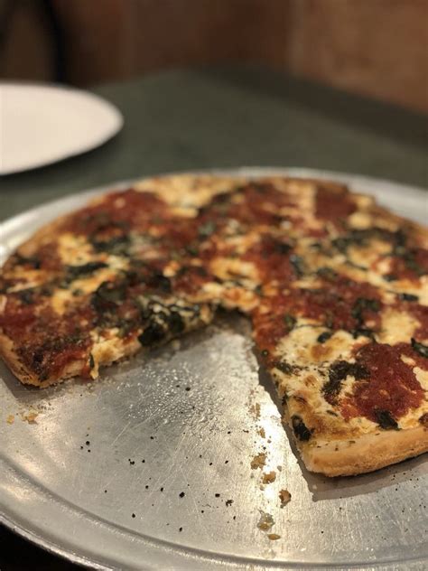 Bleecker Street Pizza 1650 Photos And 2634 Reviews Pizza 69 7th Ave