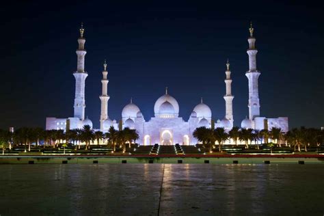 5 Beautiful Mosques You Must Visit In Uae Social Kandura