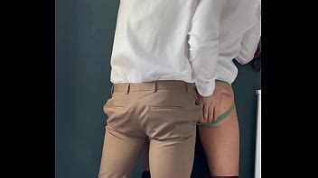 J ai baisé mon ami d université sexy après les cours pour la première fois sexe gay passionné à