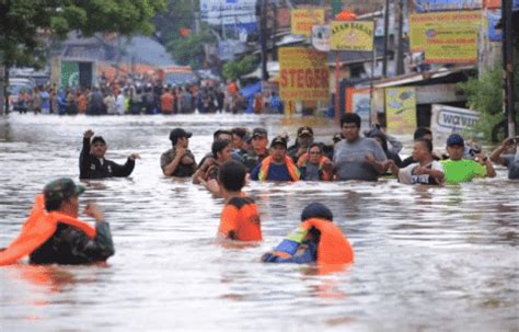 Jelaskan Penyebab Terjadinya Banjir Ilmu