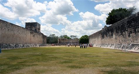 Cuál es el significado del juego de pelota en Chichen Itza