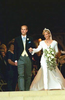 Mariage du Prince Edward et Sophie c était il y a 20 ans revivez en