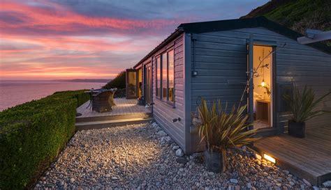 Breakers Luxury Self Catering Beach Hut At Whitsand Bay Promises A