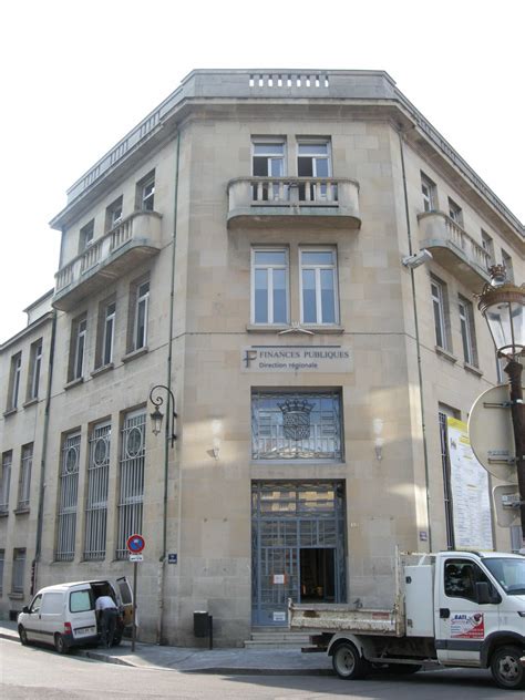 architecture dijon la finance en grande pompe
