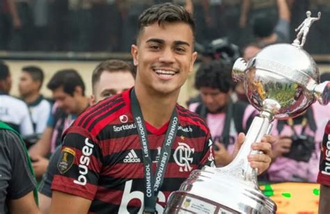 Reinier Ex Flamengo Assimila Cr Ticas E Vive Instabilidade Na It Lia