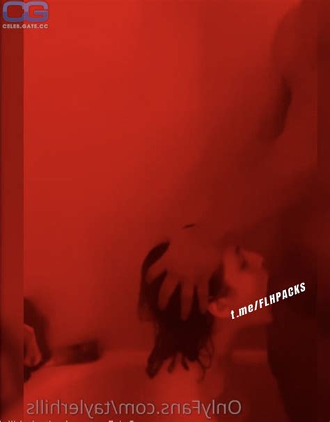 Tayler Hills Nude Pictures Photos Playboy Naked Topless Fappening