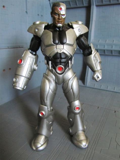 Dc Direct Flashpoint Cyborg Review