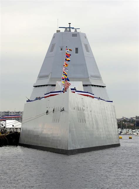 Stealth Destroyer Zumwalt | KVAL