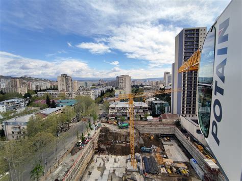 Onsite News First Potain Mct Cranes In Georgia Build Central Park