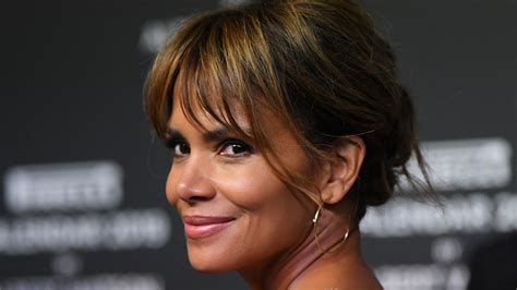Halle Berry Stuns In Strapless Bikini As She Enjoys Beach Snuggles With Her Man HELLO