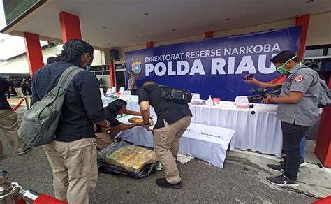 Polda Riau Ungkap Peredaran Dan Gelar Pemusnahan Barang Bukti Narkotika