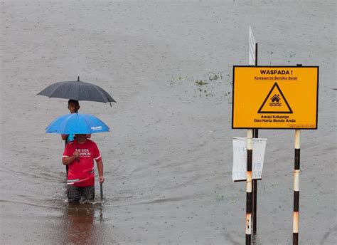 Banjir Penduduk Gesa Kerajaan Negeri Segera Atasi Isu Peparitan Jalan