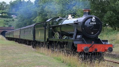 Wightwick Hall A Hall Class Locomotive Running On The Bluebell Railway On 25 July 2022 Youtube