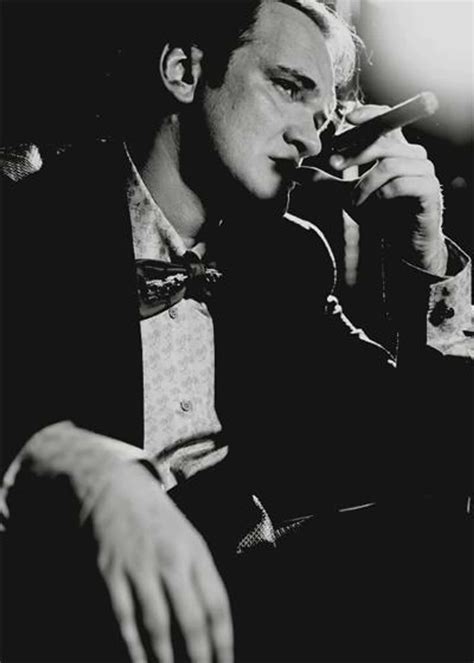 Celebrities Who Smoke Cigars | List of Famous People Smoking Cigars