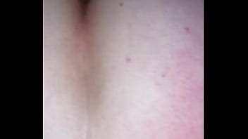 Esposa zorra de gran culo se la follan por detrás y se corre en sus bonitos pies XVIDEOS