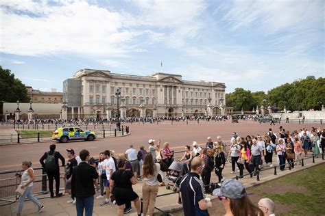 Buckingham Palace Tickets → Prices And Tips For The Best Visit Travel Online Tips