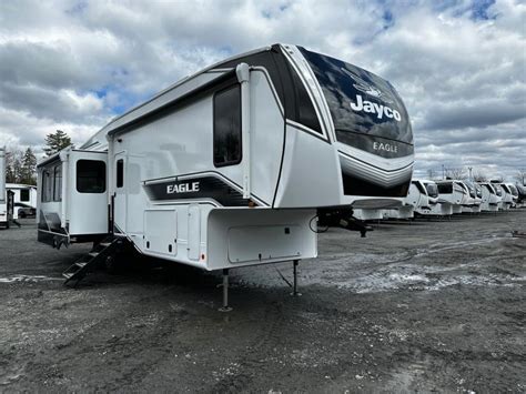 JAYCO Eagle Fifth Wheels 321RSTS 2024 VR Club Direct