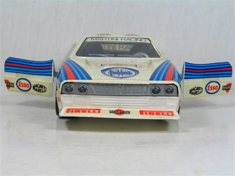 Lancia 037 Martini Bianco Azzurro Blu E Rosso 1 25 MATTEL HOT WHEELS