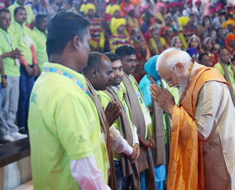 PM Performs Puja At The Lokarpan Of International Exhibition Cum