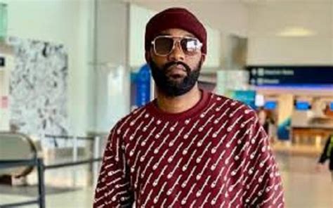 Fally Ipupa La Star Imite Ce Style Du Grand Mobutu Et Fait Sensation