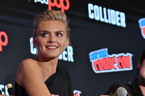 Eliza Coupe Hot