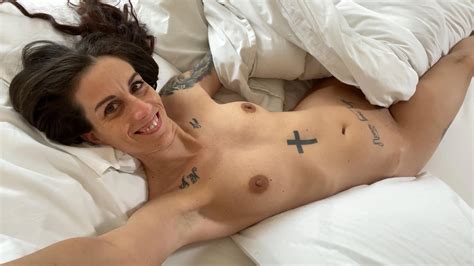 Horny MILF Morning Pussy Fingering LoveHomePorn Homemade Porn Tube