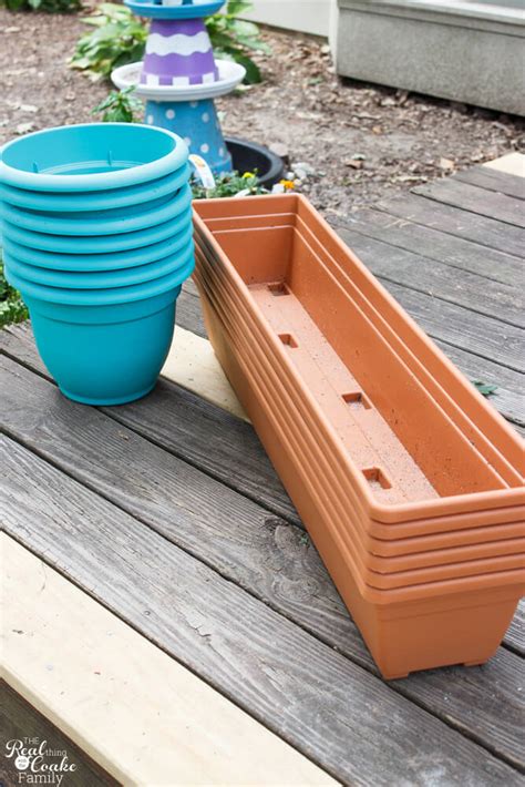 Painting Plastic Flower Pots Add Personality To Your Outdoor Space